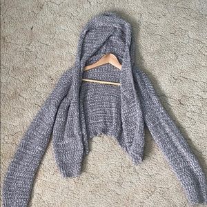 Sweater/hoodie
